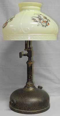 akronearly140lampandshadetongassmuseum