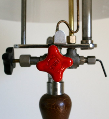 gloriac.1937lampvalvespress